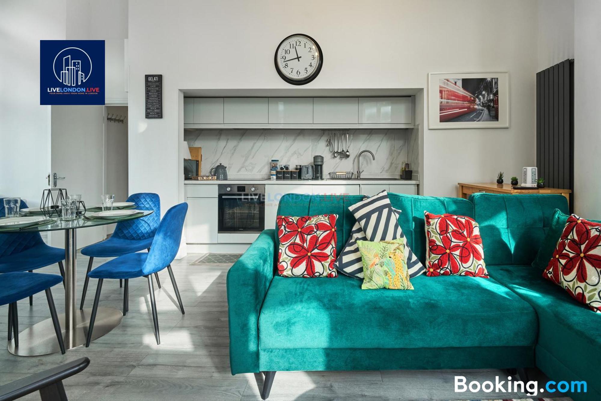 Last-Minute Specials L Sleeps Up To 4 Guests L One-Bedroom Apartment With King Bed And High Ceilings Near Camden By Live London Short Lets & Serviced Accommodation المظهر الخارجي الصورة